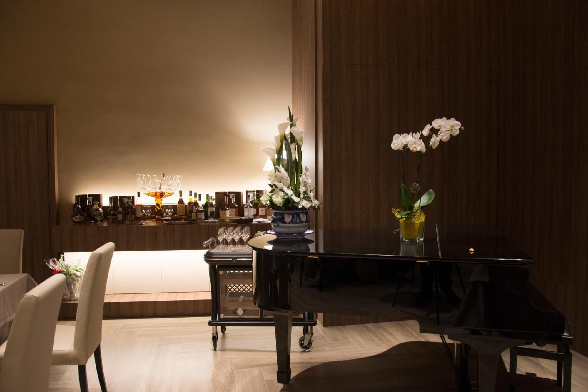 Hotel Commercio Battipaglia Eksteriør billede