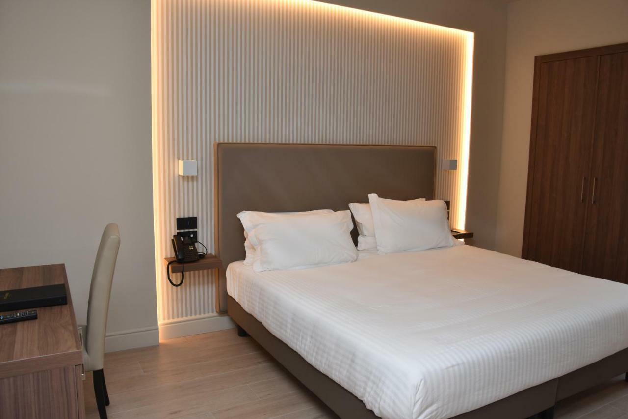 Hotel Commercio Battipaglia Eksteriør billede